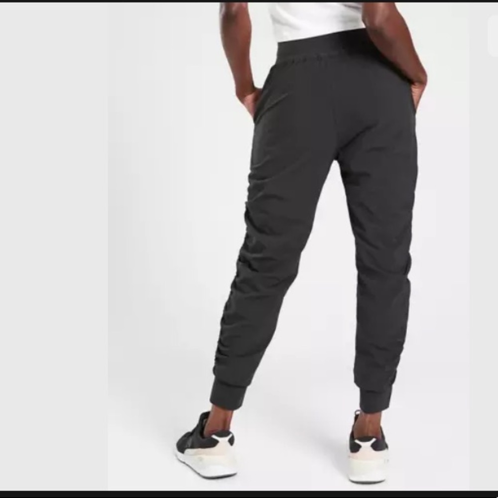 ATHLETA Attitude Lined Pant Black NWT - Picture 2 of 3